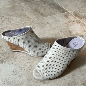 JOHNSTON & MURPHY Womens Meagan wedges sz 8.5